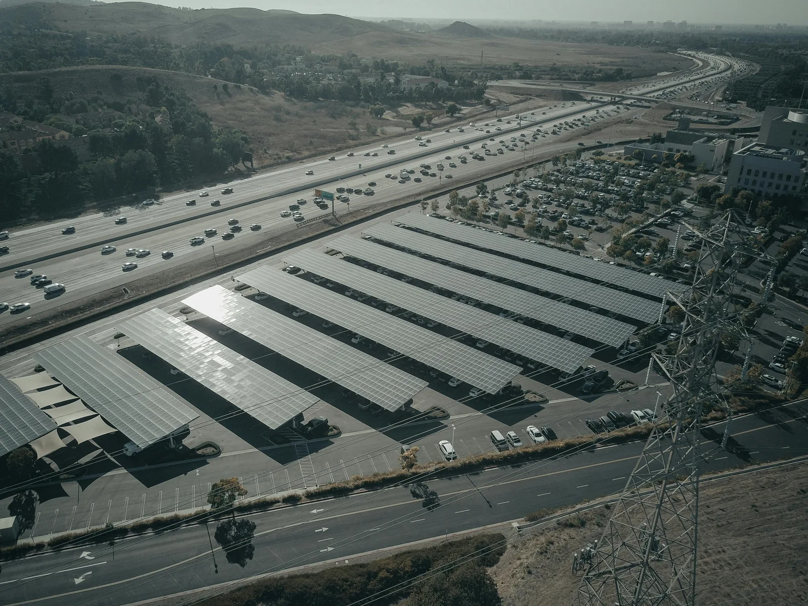 Sistema fotovoltaico para empresas y comercios en Chile